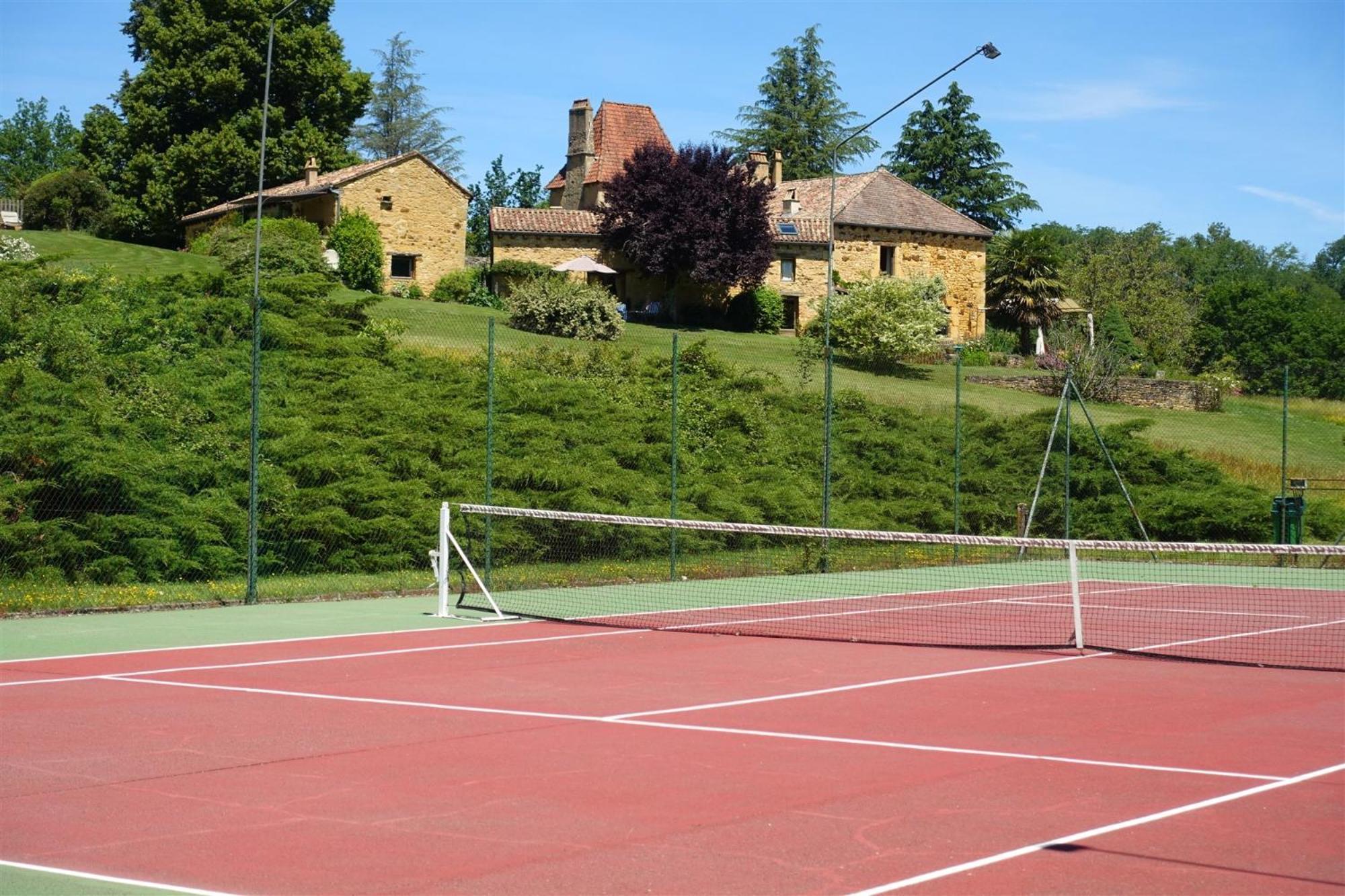 Domaine De Cournet Haut, A 17Th Century Property Set On A Calm, Idyllic Domain With Pool, Tennis, Bikes And More Les Vauries Εξωτερικό φωτογραφία