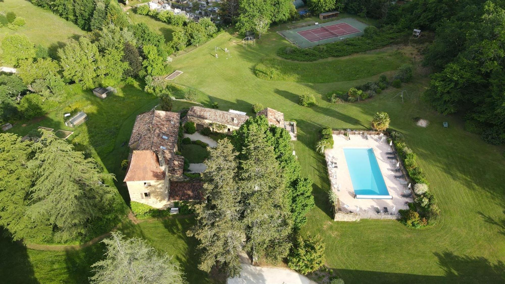Domaine De Cournet Haut, A 17Th Century Property Set On A Calm, Idyllic Domain With Pool, Tennis, Bikes And More Les Vauries Εξωτερικό φωτογραφία