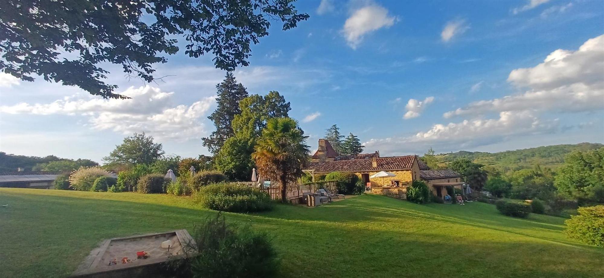 Domaine De Cournet Haut, A 17Th Century Property Set On A Calm, Idyllic Domain With Pool, Tennis, Bikes And More Les Vauries Εξωτερικό φωτογραφία